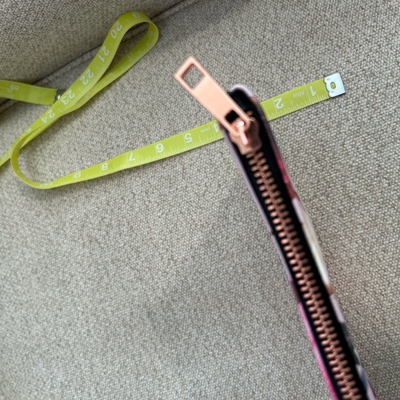 Studio Oh! zippered BE BOLD pouch - Picture 5 of 8